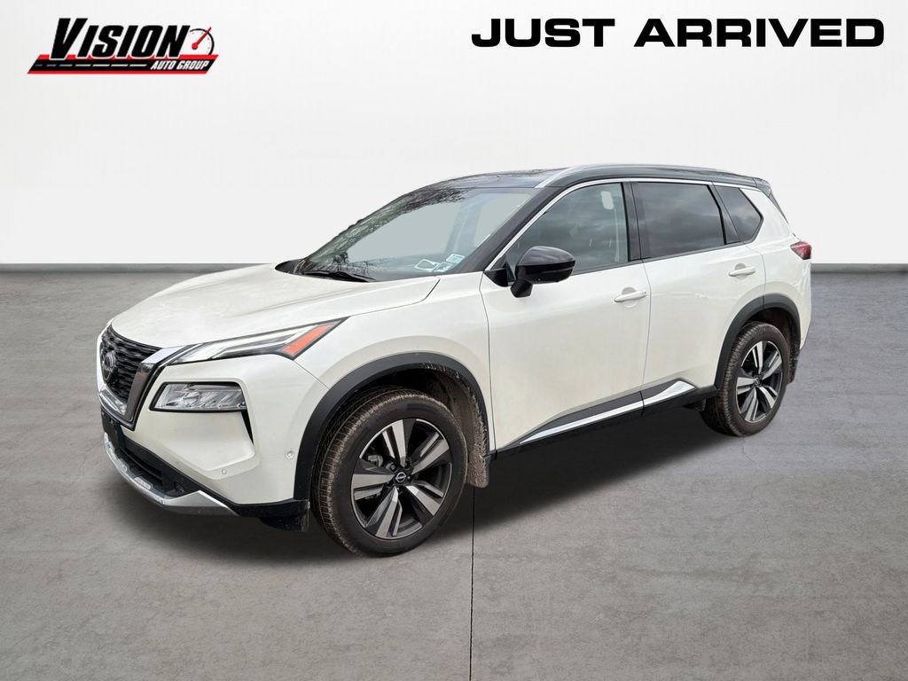 2022 Nissan Rogue Platinum's photo