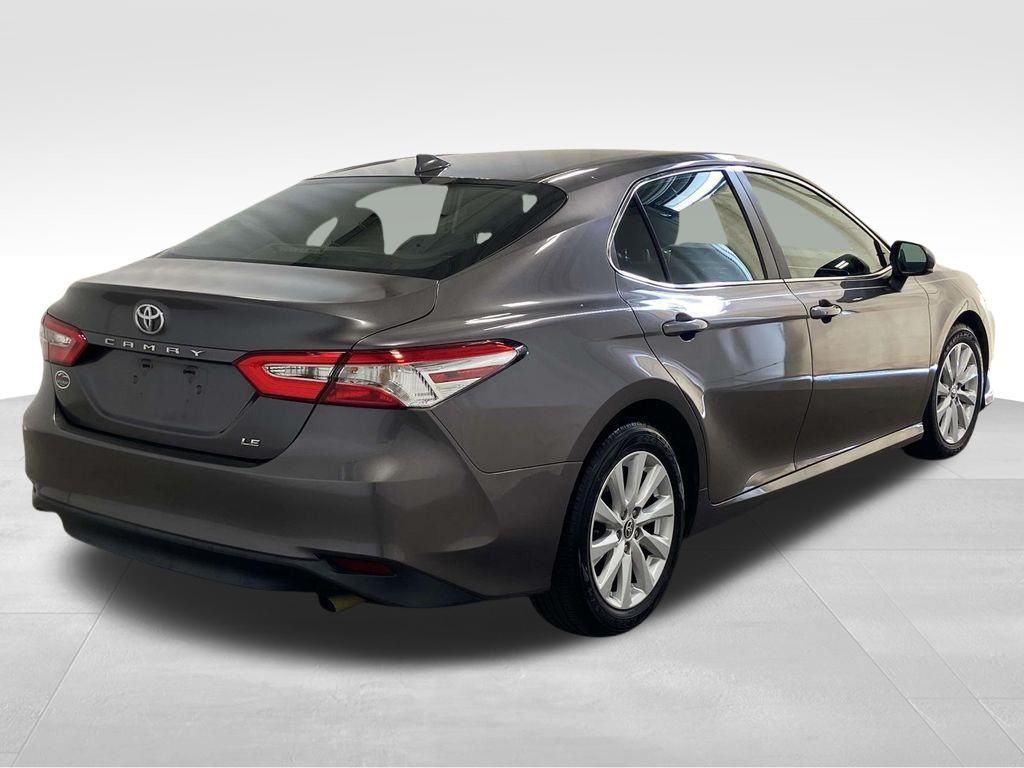2020 Toyota Camry LE photo 3