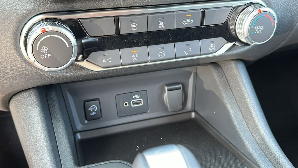 2025 Nissan Sentra S photo 18