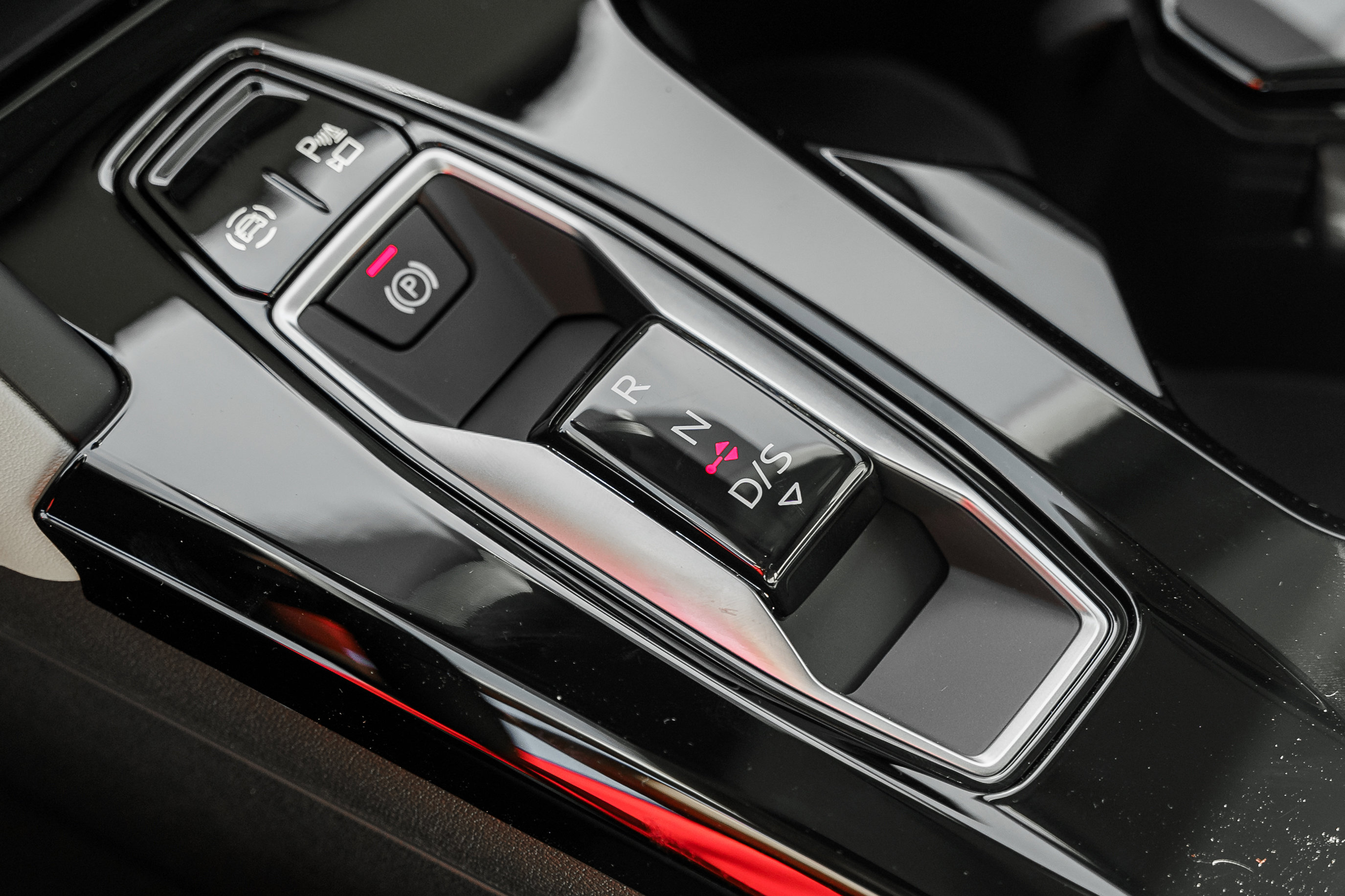 2025 Audi Q5 Premium Plus photo 11