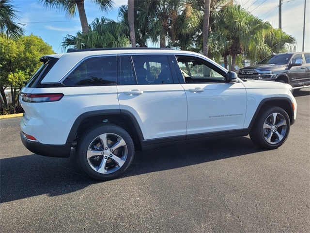 2025 Jeep Grand Cherokee Limited photo 4