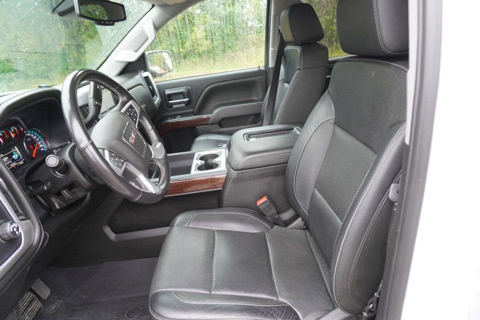 PreOwned 2018 GMC Sierra 1500 SLT 4D Crew Cab in Lakeville NF472100A