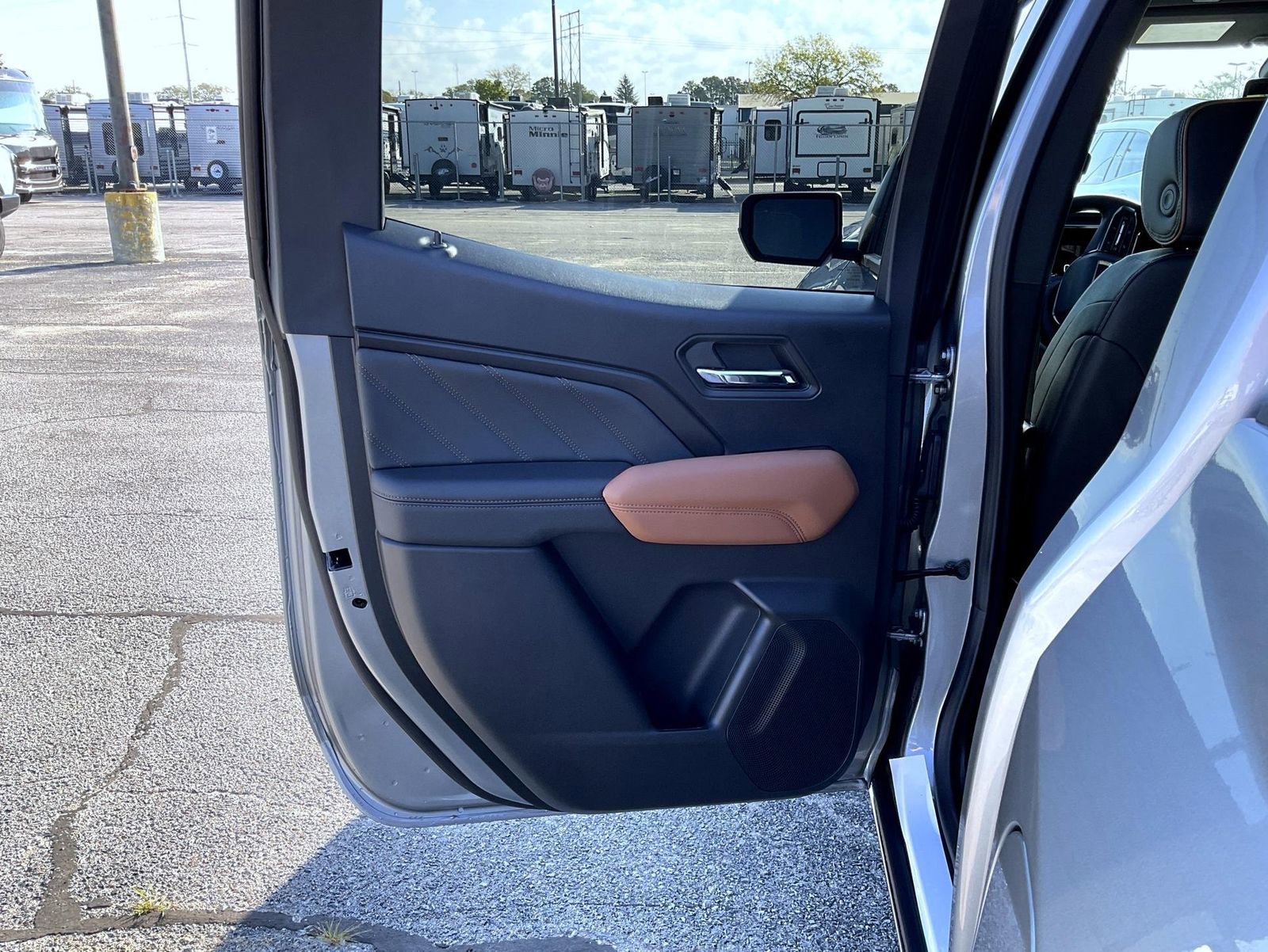 2026 Gmc Canyon AT4 photo 18