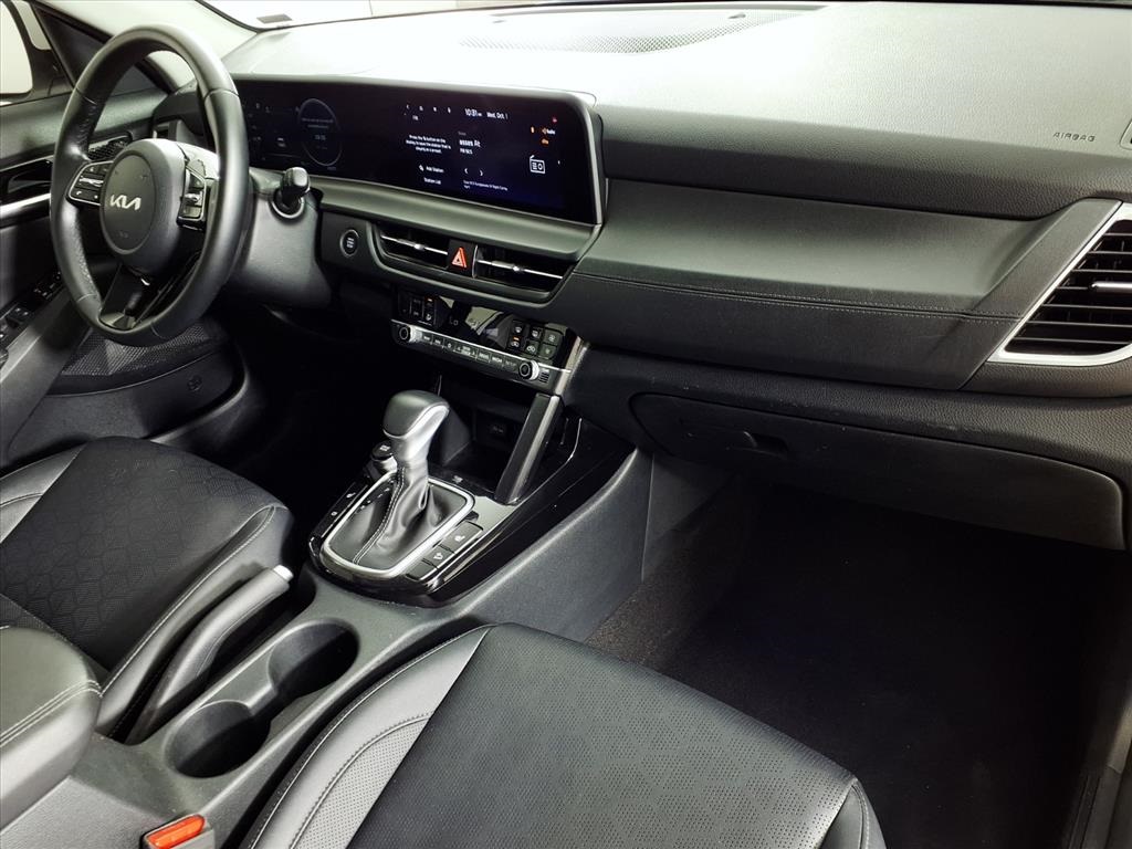 2024 Kia Seltos EX photo 12