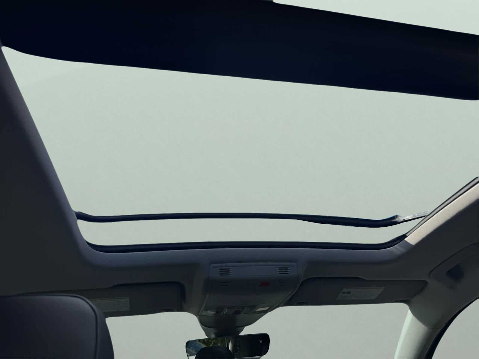 2025 Volkswagen Taos SE photo 9