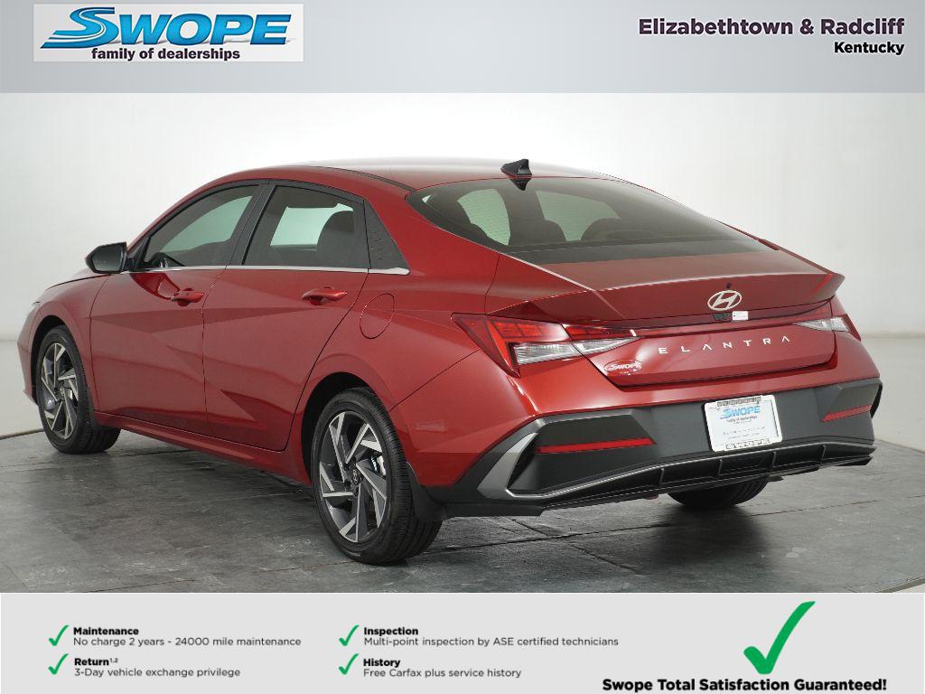 2025 Hyundai Elantra SEL Convenience photo 4