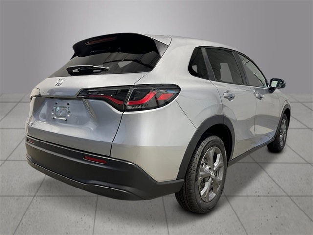 2026 Honda HR-V LX photo 5