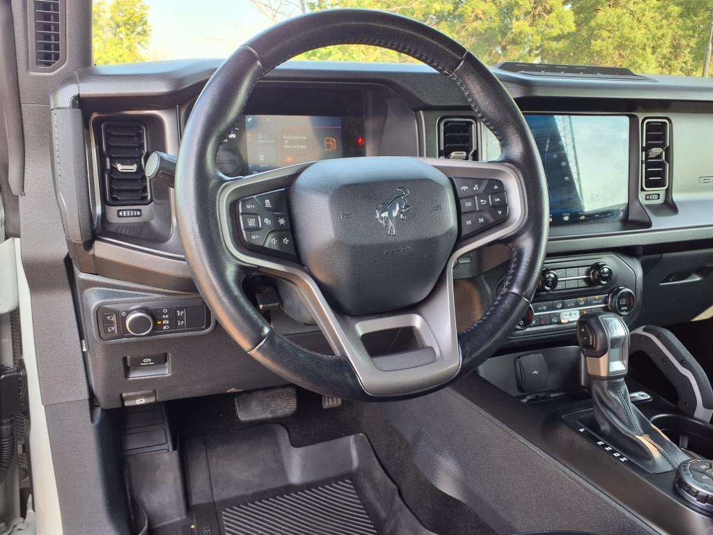 2021 Ford Bronco First Edition photo 25