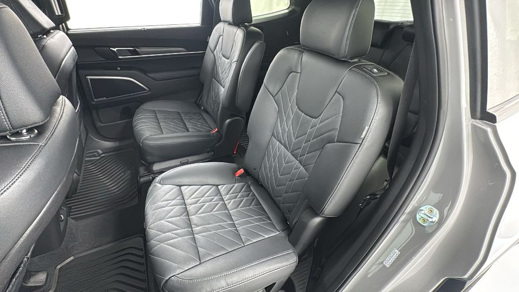 2025 Kia Telluride EX X-Line photo 12