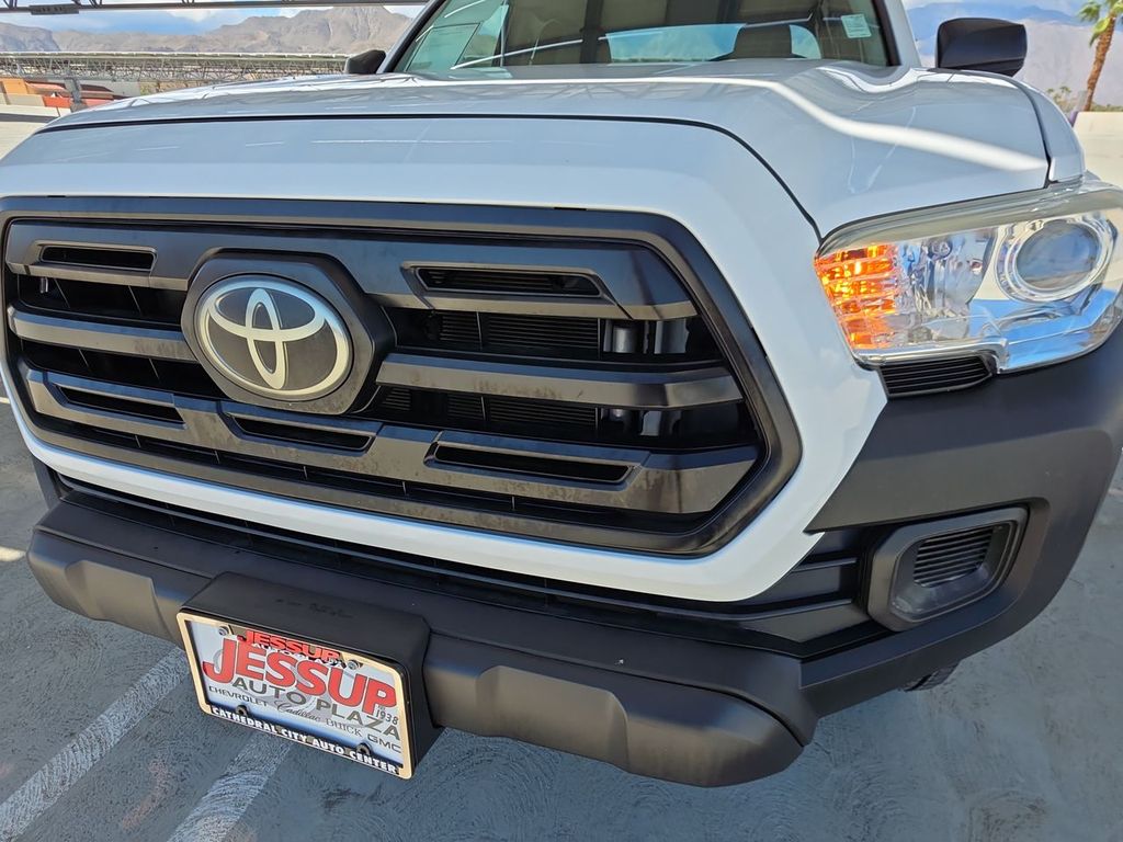 2018 Toyota Tacoma SR photo 30