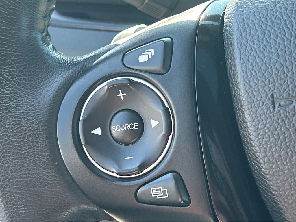 2017 Honda Pilot Elite photo 28