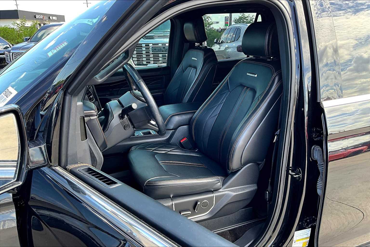 2023 Ford Expedition Platinum photo 7