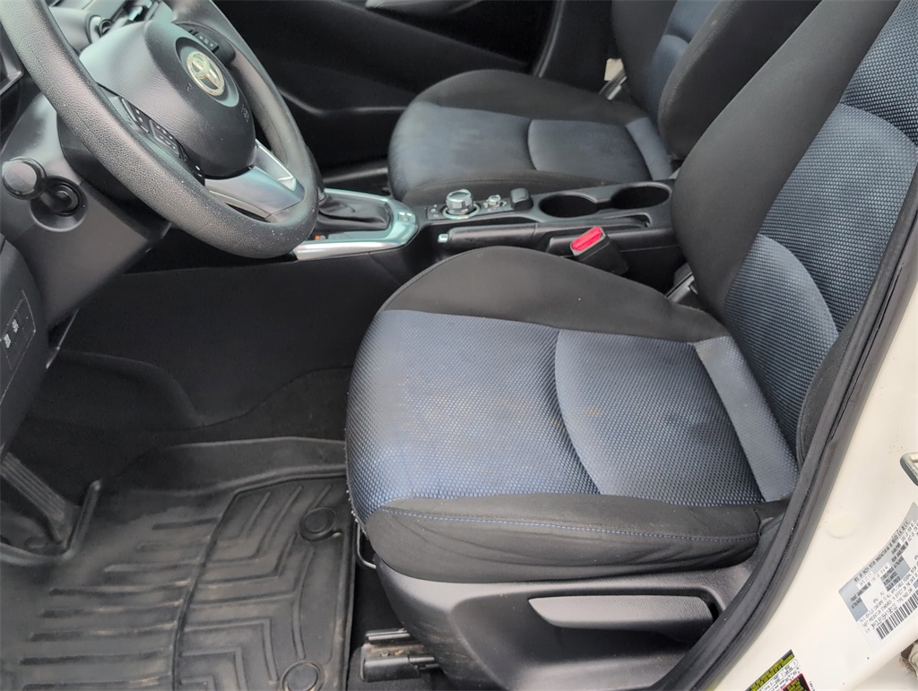 2017 Toyota Yaris iA Base photo 12