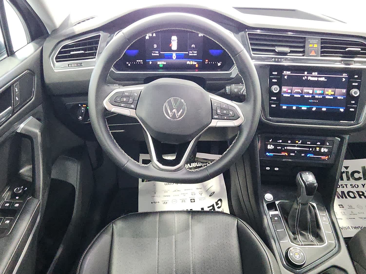 2022 Volkswagen Tiguan SE photo 7