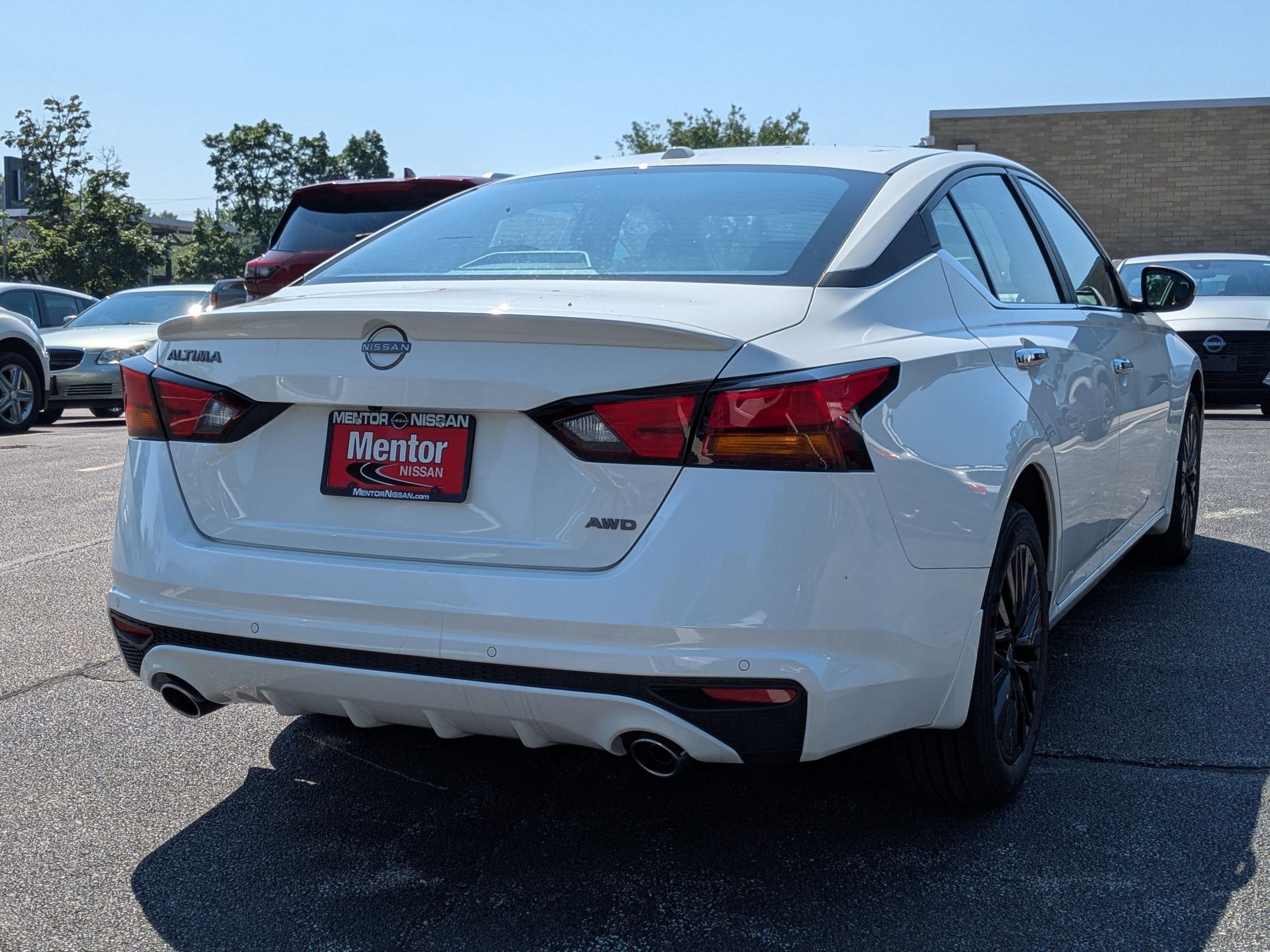 2025 Nissan Altima 2.5 SV photo 2