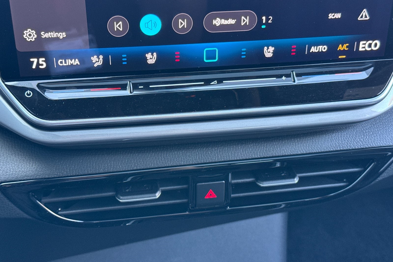2025 Volkswagen ID.4 Pro S photo 19