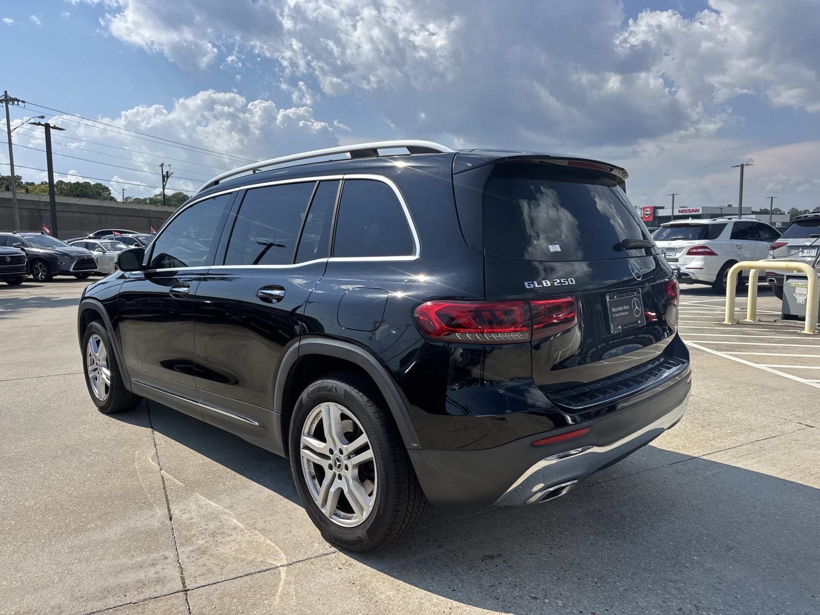 2020 Mercedes Benz GLB 250 photo 5