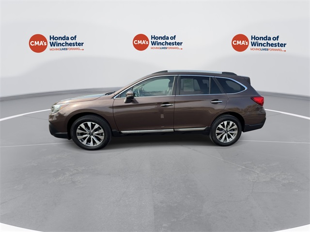 2019 Subaru Outback 3.6R Touring photo 5
