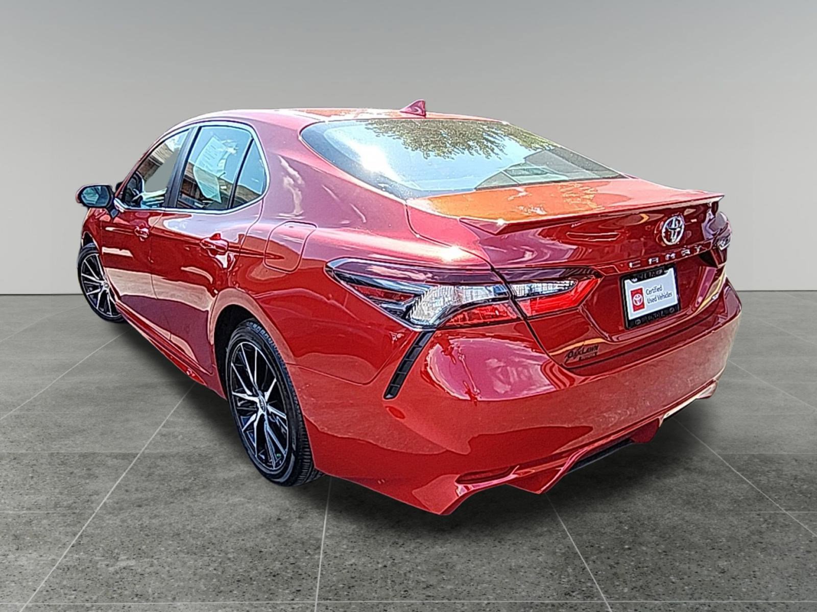 2024 Toyota Camry SE photo 5