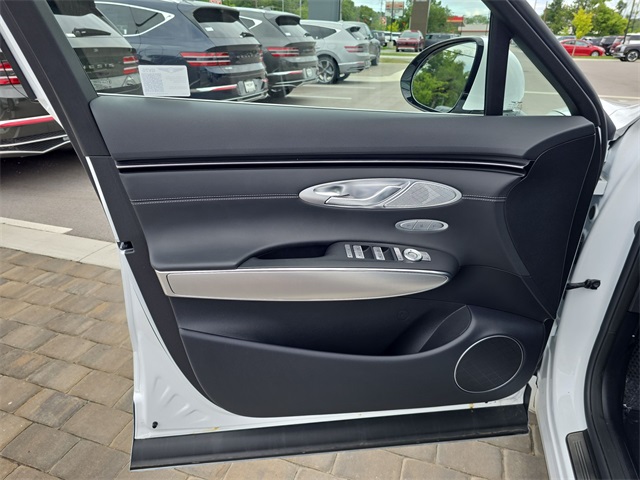 2025 Genesis GV70 2.5T photo 12