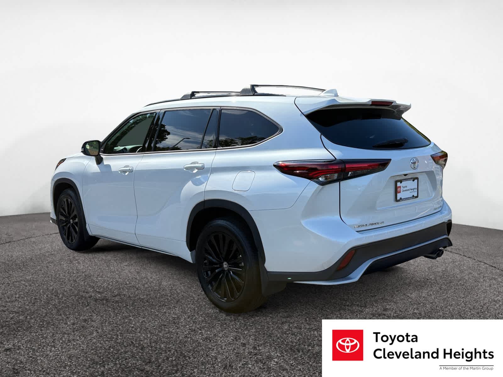 2024 Toyota Highlander XSE photo 3