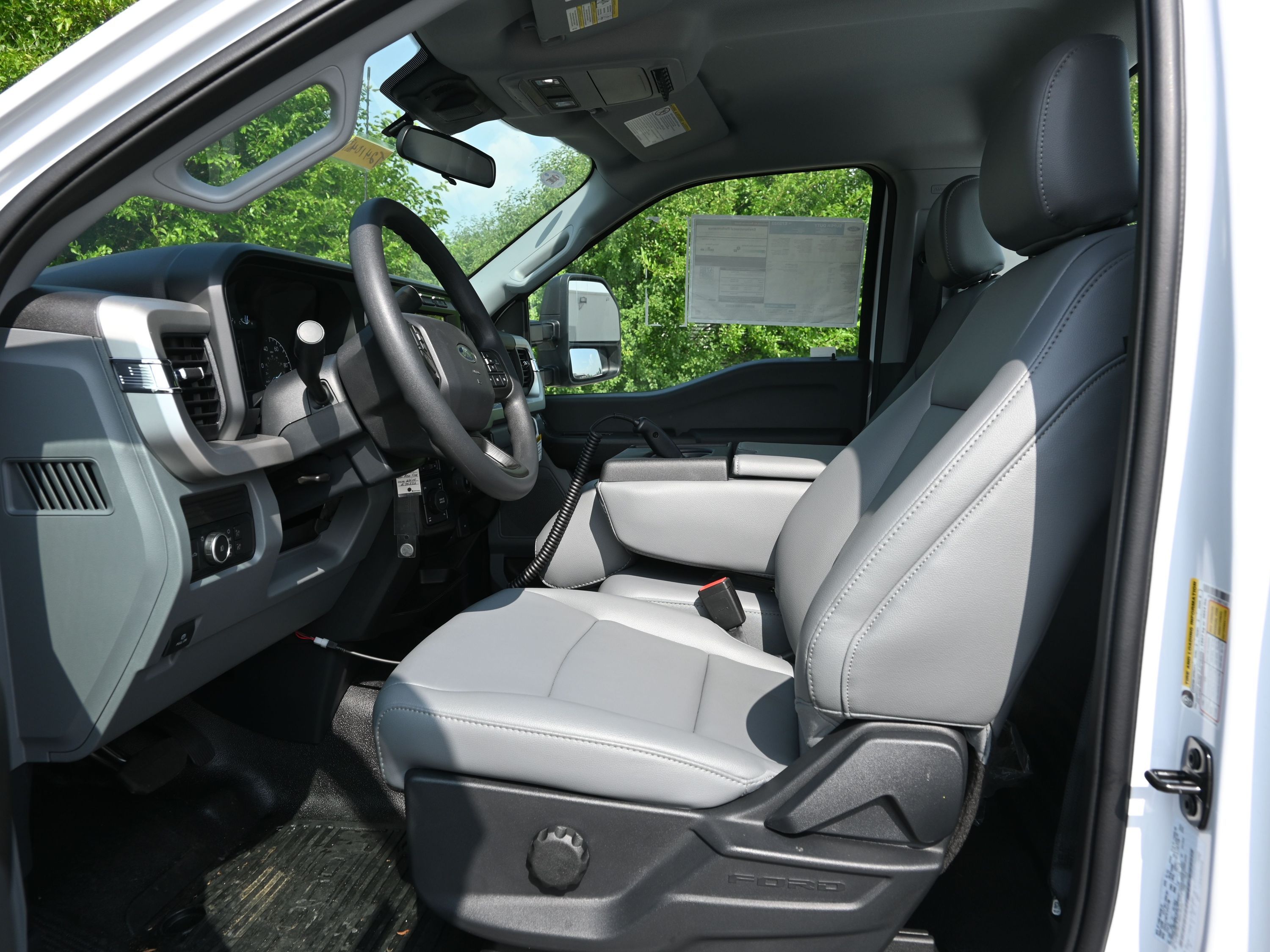 2024 Ford F-250 XL photo 31