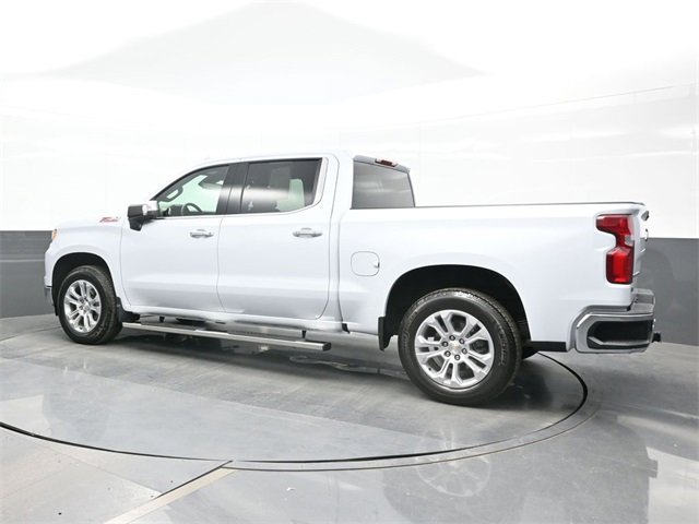 2026 Chevrolet Silverado 1500 LTZ photo 3