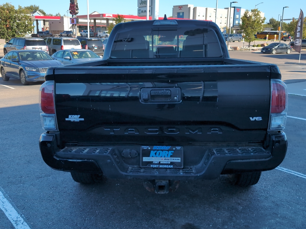 2021 Toyota Tacoma TRD photo 5