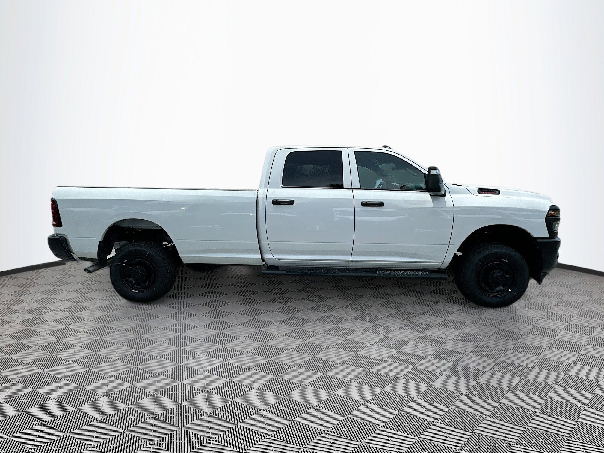2025 Ram 2500 Tradesman photo 3