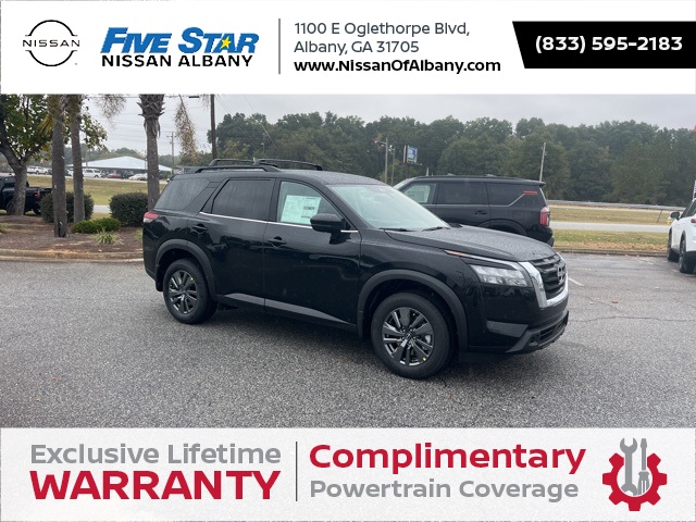 2025 Nissan Pathfinder SV's photo