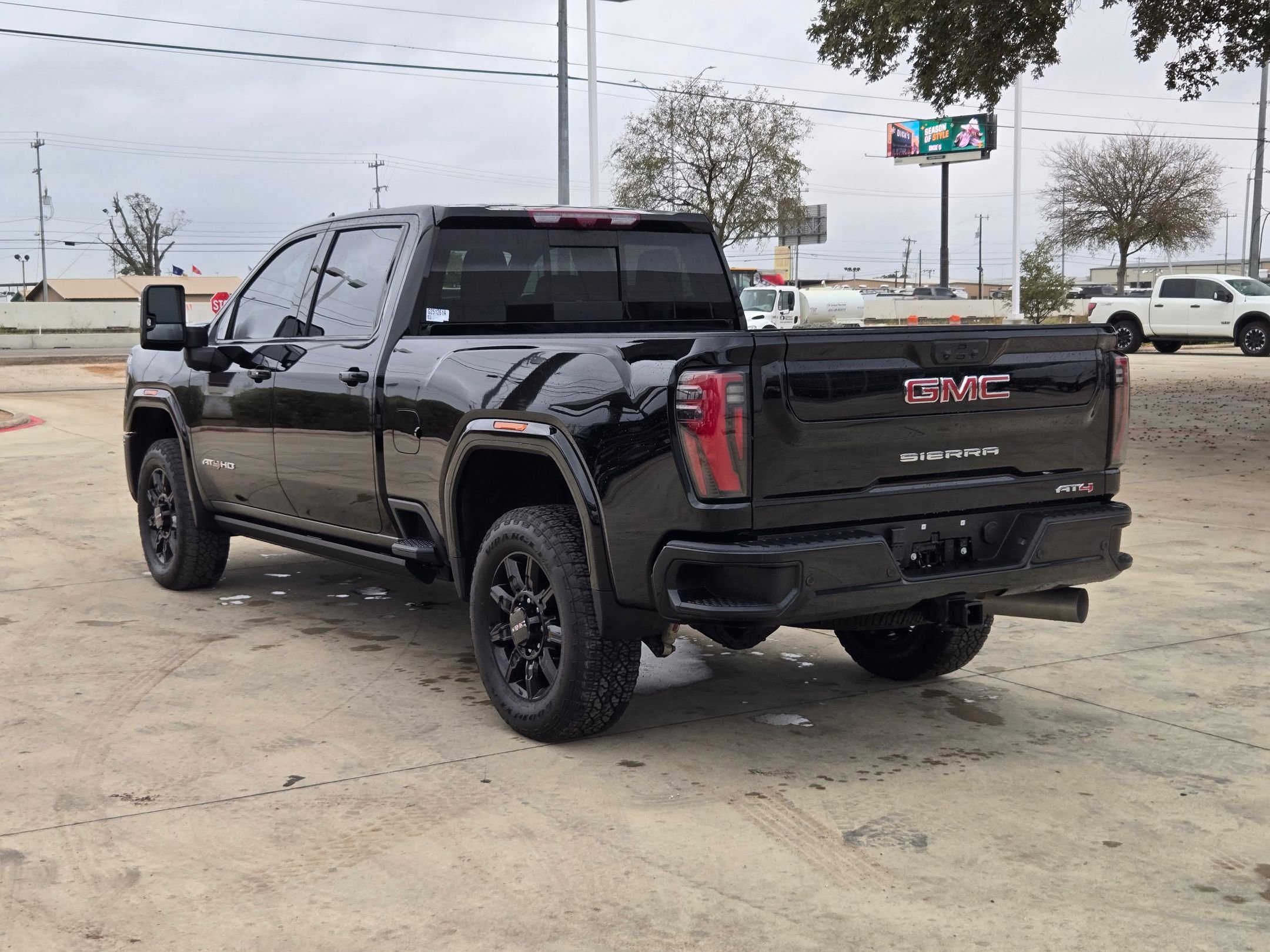 2024 Gmc Sierra 2500 HD photo 2