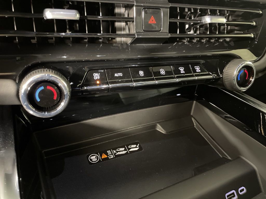 2025 Chevrolet Tahoe Z71 photo 34