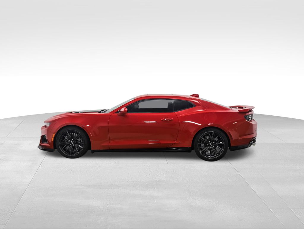 Used 2021 Chevrolet Camaro ZL1 with VIN 1G1FK1R65M0127794 for sale in Minneapolis, Minnesota