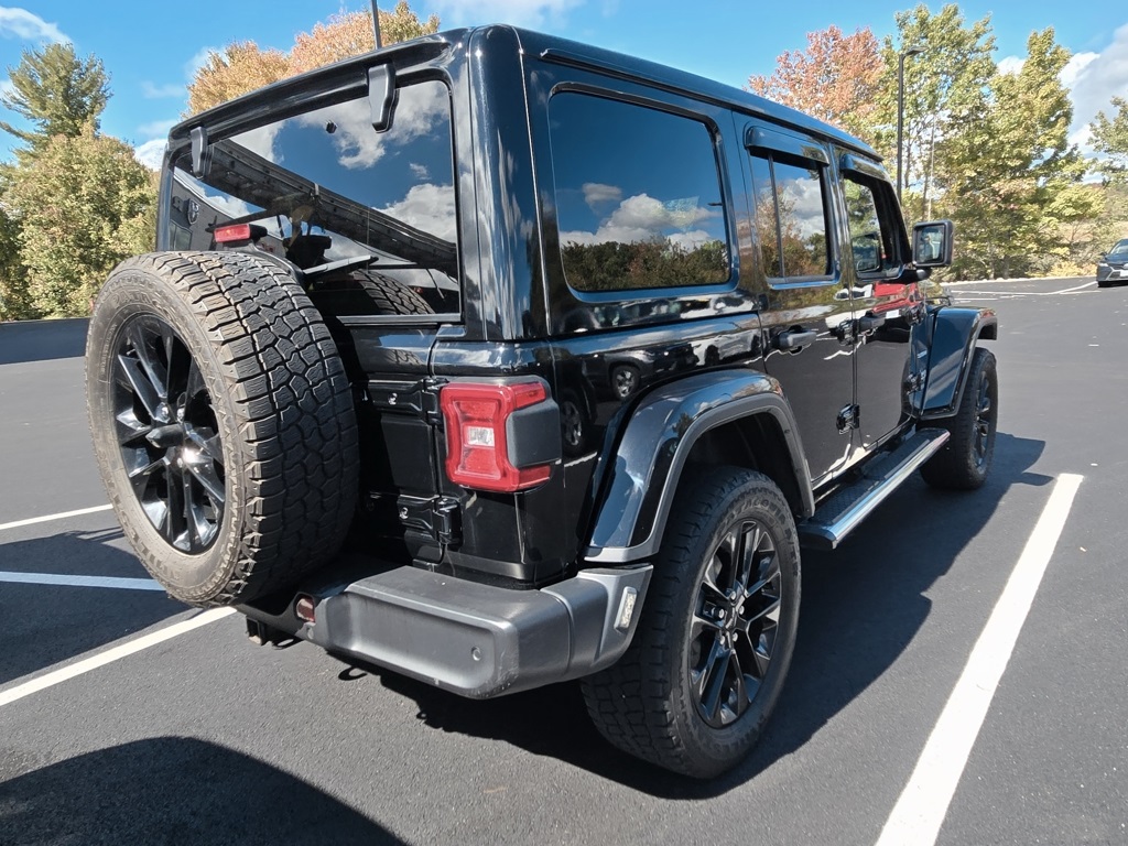 2021 Jeep Wrangler Unlimited Sahara photo 6