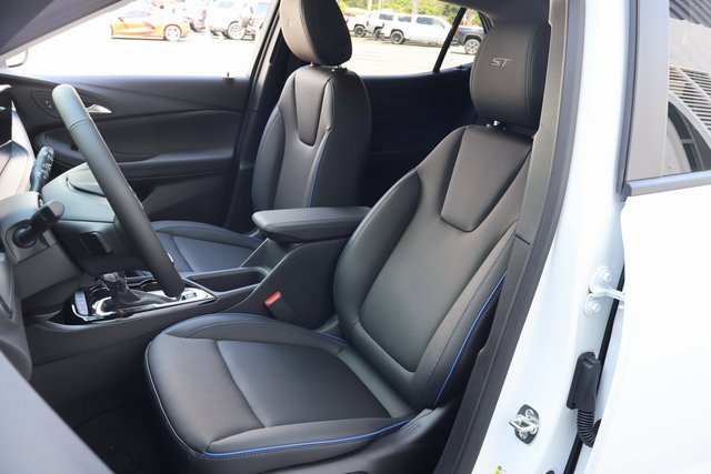 2026 Buick Encore GX Sport Touring photo 10