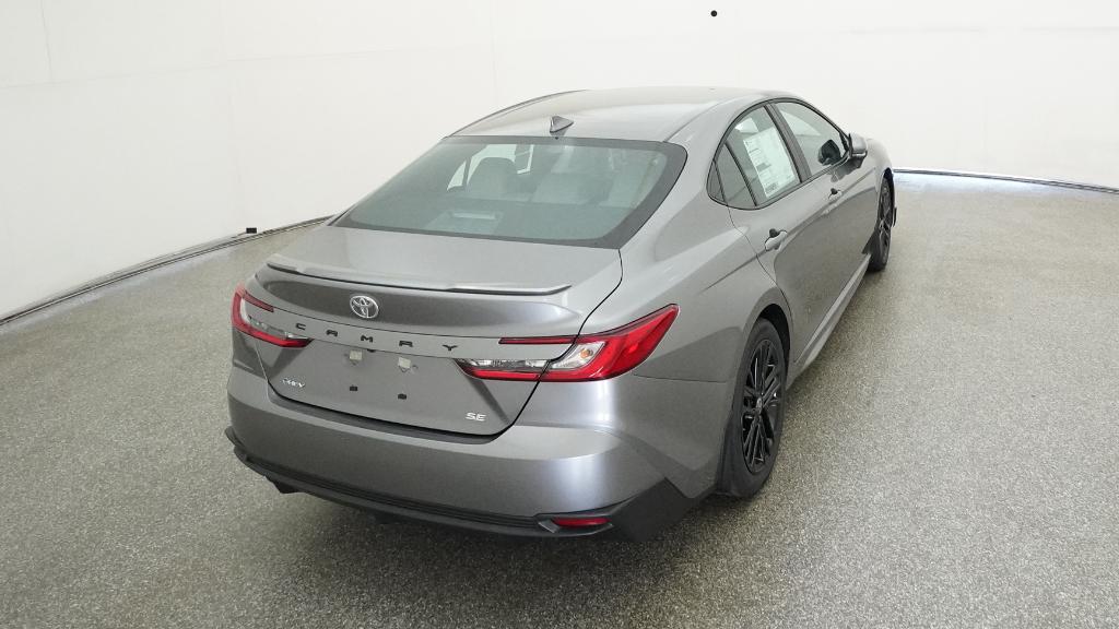 2025 Toyota Camry SE photo 17