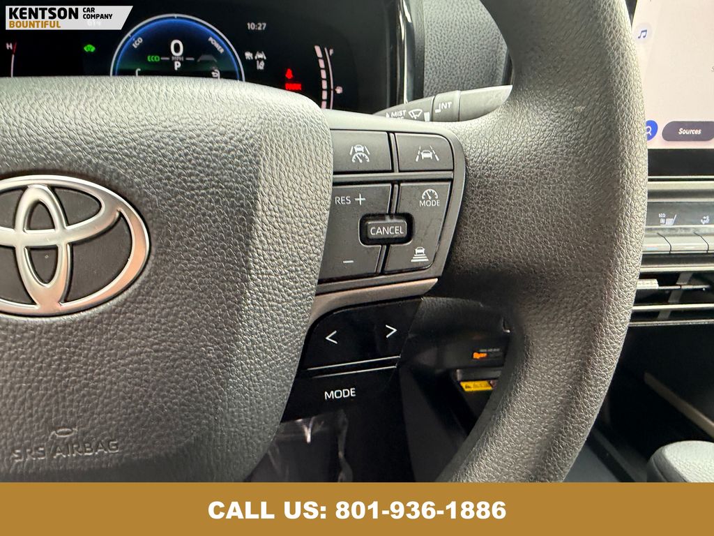 2025 Toyota Camry LE photo 15
