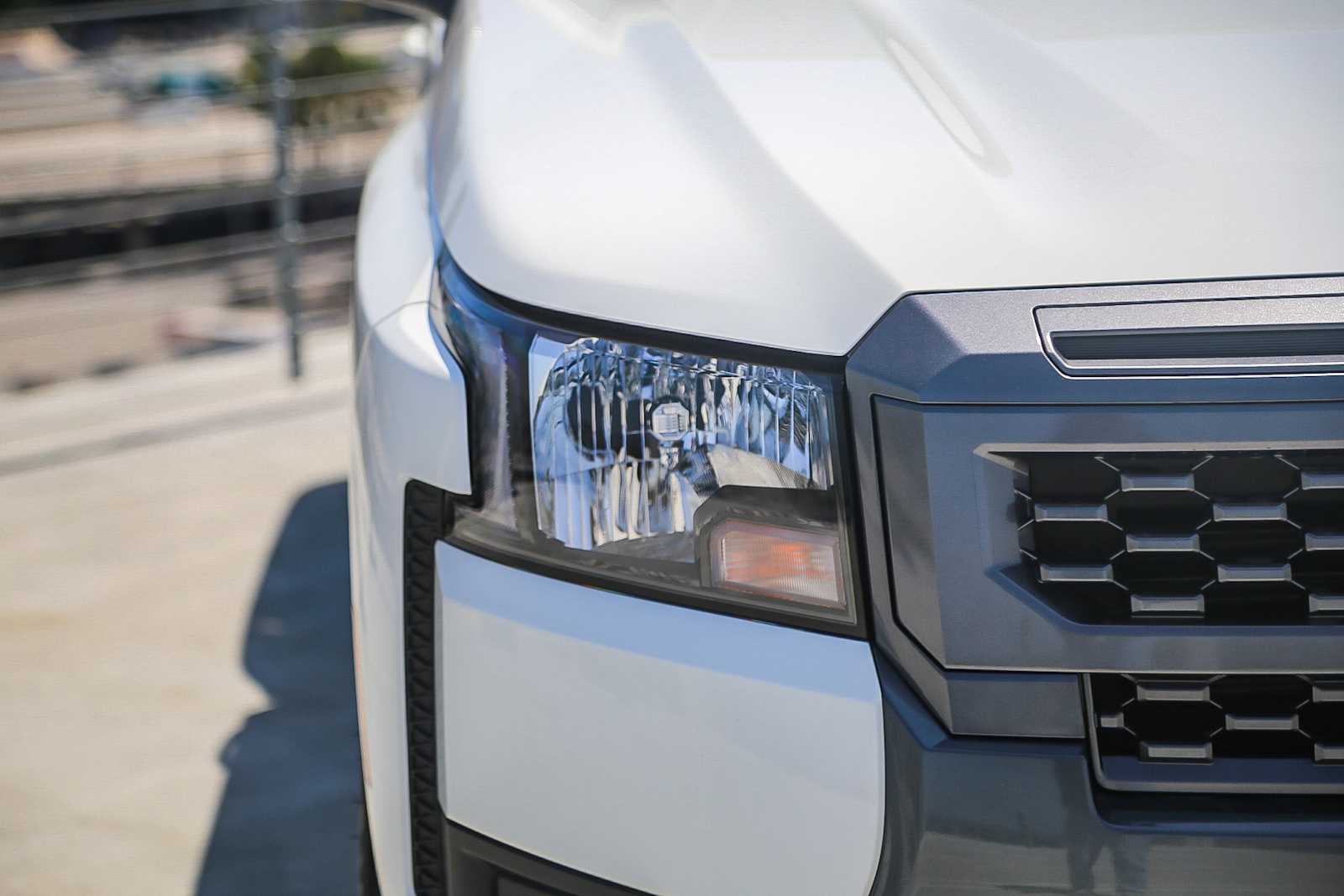 2025 Nissan Frontier Crew Cab SV photo 4