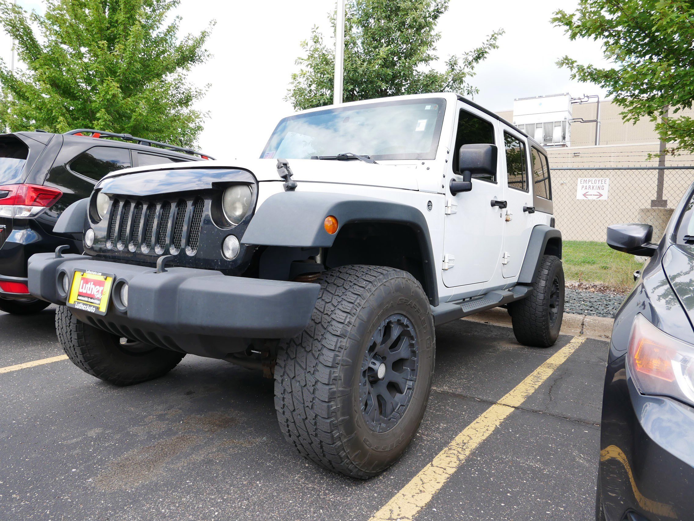 2016 Jeep Wrangler Unlimited Sport photo 3