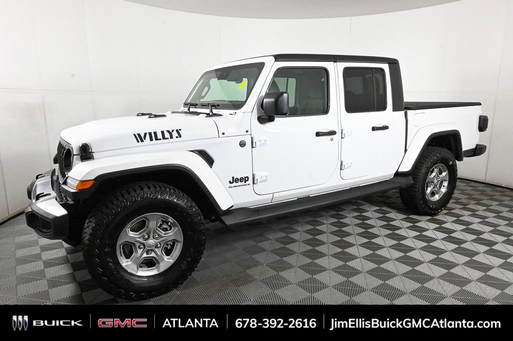 2024 Jeep Gladiator Willys photo 2
