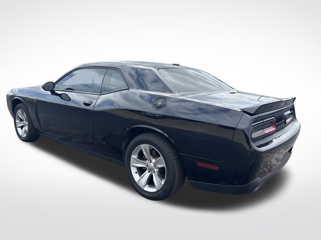 2020 Dodge Challenger SXT photo 8