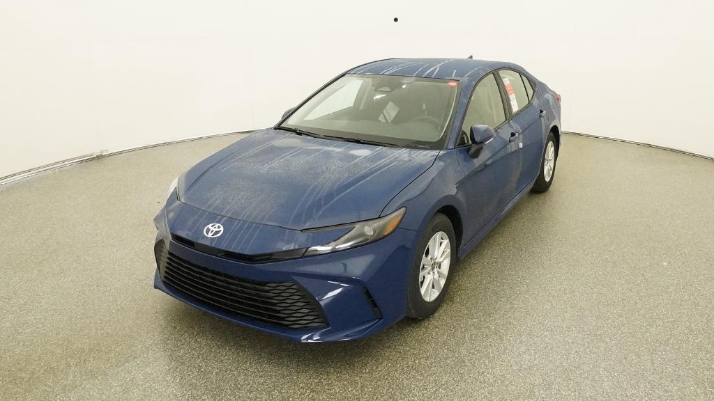 2026 Toyota Camry LE photo 5