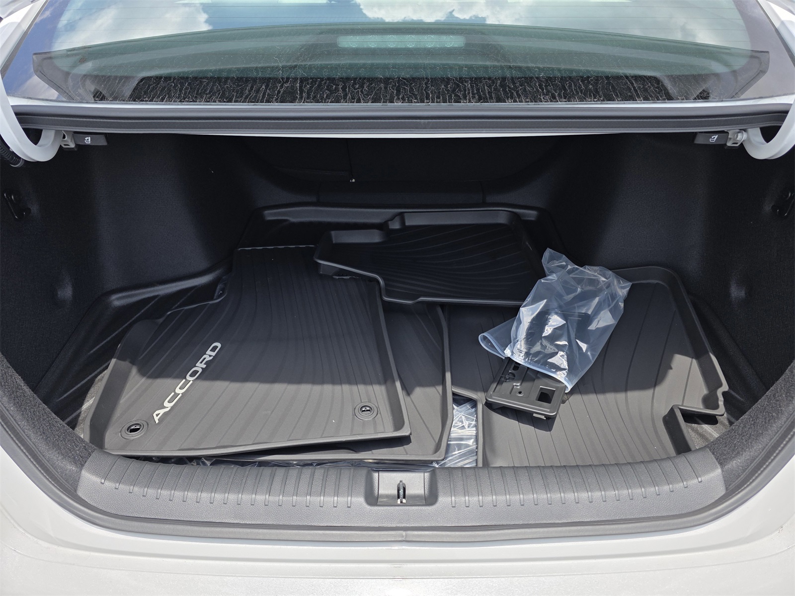 2025 Honda Accord SE photo 10