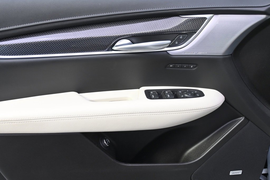 2025 Cadillac XT5 Sport photo 22