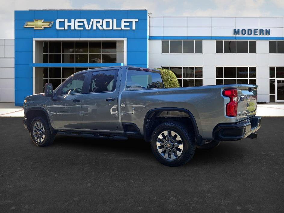 2025 Chevrolet Silverado 2500HD Custom photo 3