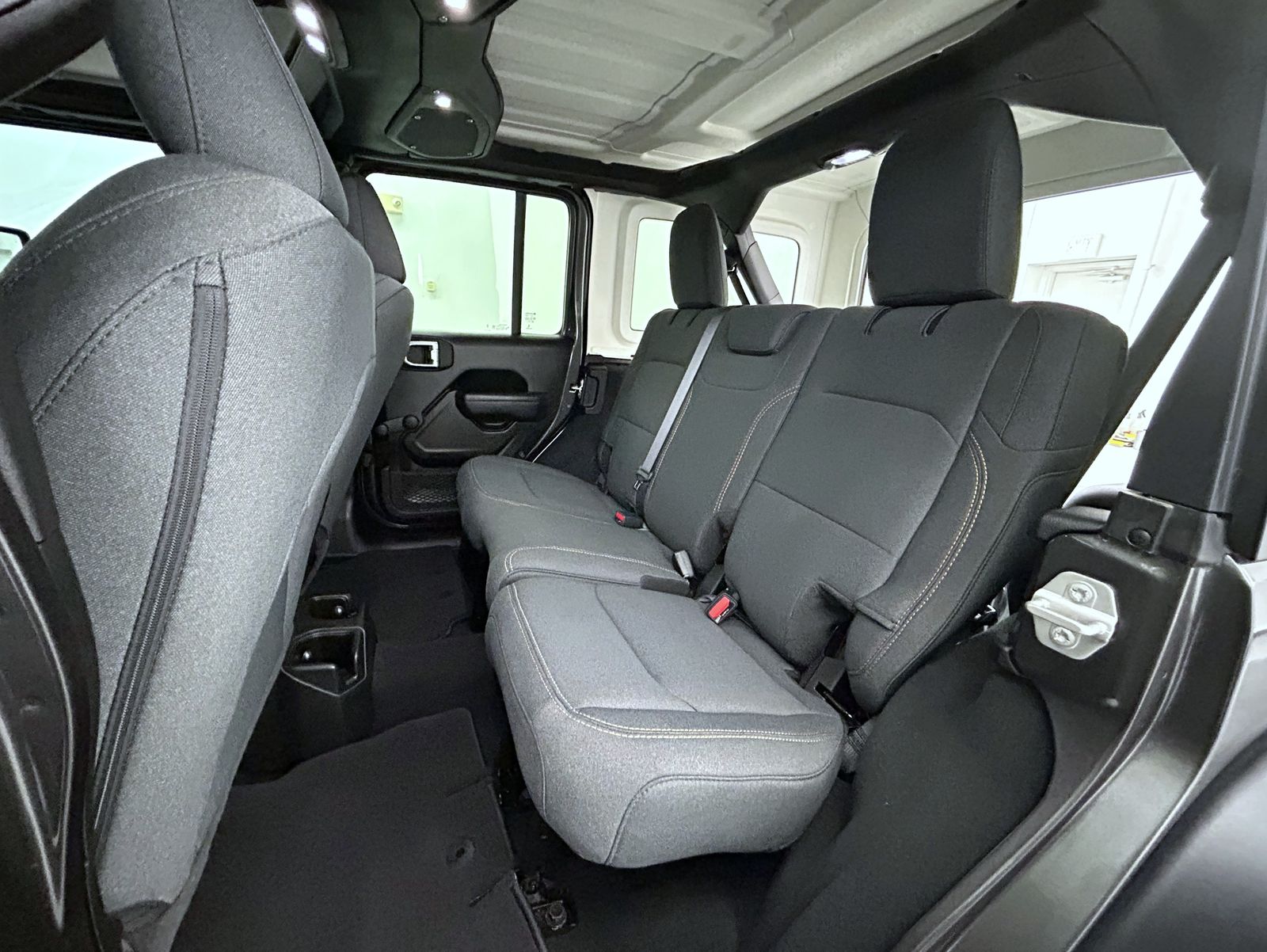 2024 Jeep Wrangler Sport photo 18