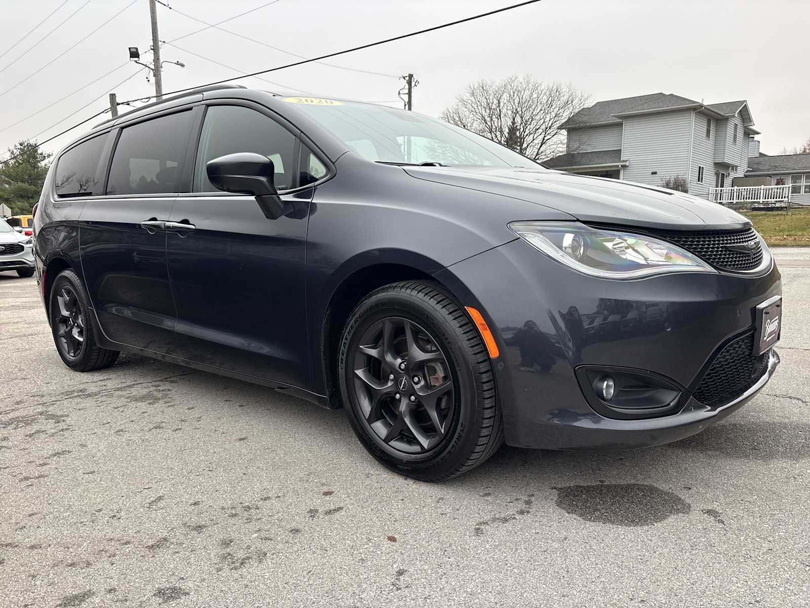 2020 Chrysler Pacifica Touring L photo 2