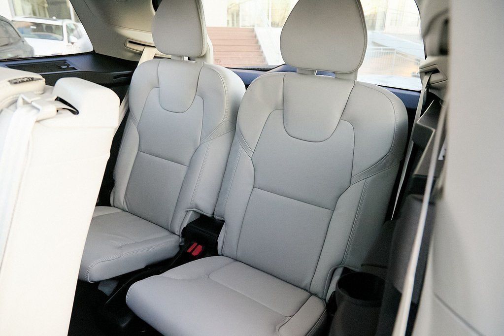 2026 VOLVO XC90 - Image 21