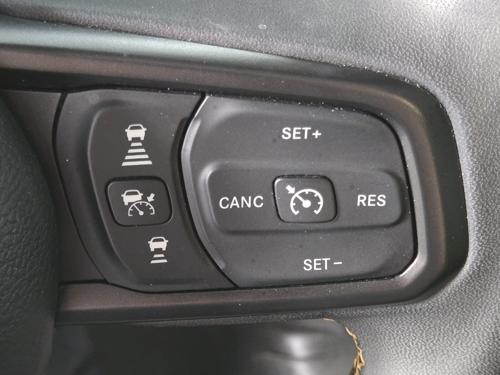 2024 Jeep Wrangler Sport S 4xe photo 25