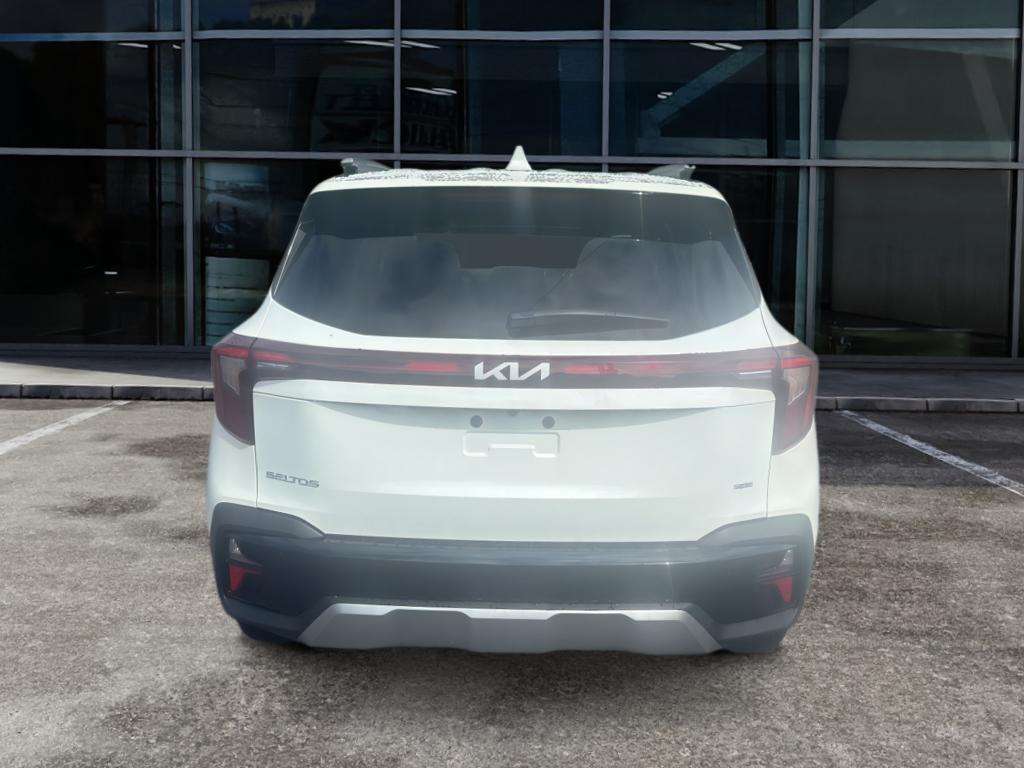 2026 Kia Seltos SX photo 4